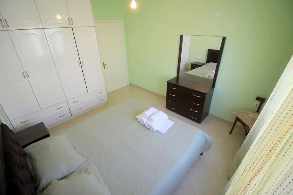 Anna'S Cozy Apartment Sarande