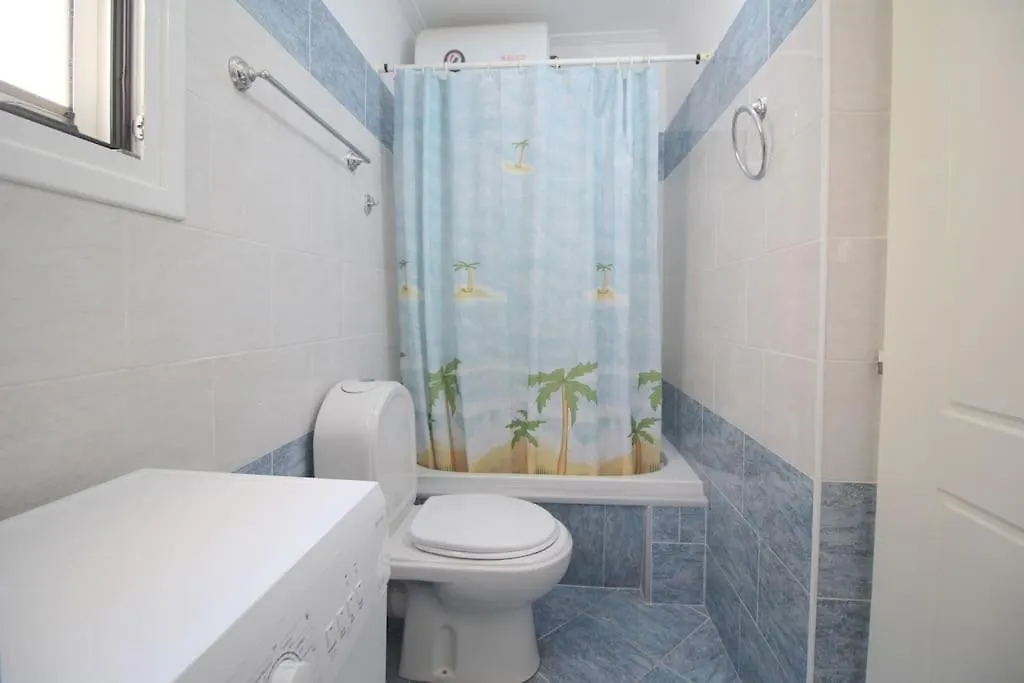 Anna'S Cozy Apartment Sarande 0*,